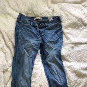 Hollister Jeans- No rips